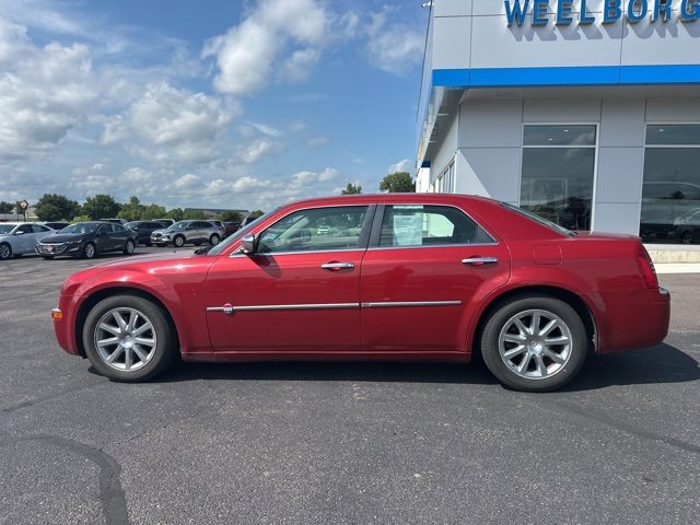 Used 2006 Chrysler 300 C with VIN 2C3LA63H96H421402 for sale in New Ulm, MN