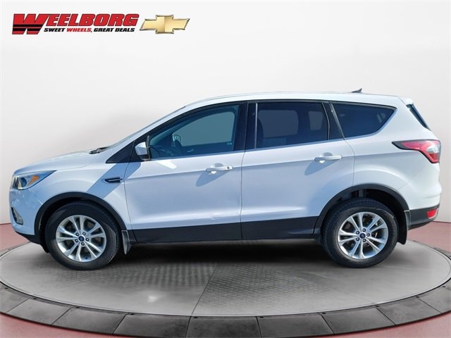 Used 2017 Ford Escape SE with VIN 1FMCU9GD4HUA82152 for sale in New Ulm, Minnesota