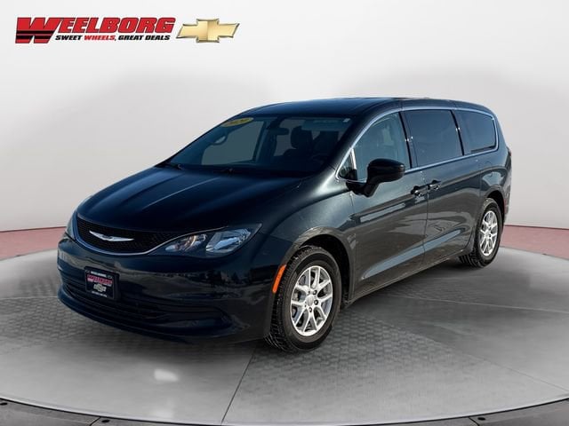 2020 Chrysler Voyager LX