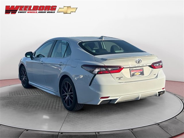 2022 Toyota Camry SE photo 3