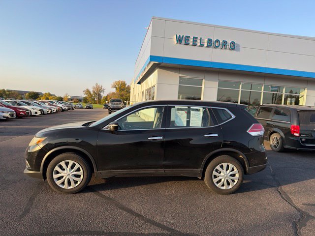 Used 2014 Nissan Rogue S with VIN 5N1AT2MV2EC770988 for sale in New Ulm, Minnesota