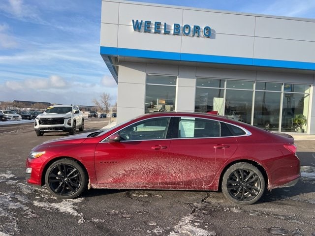 Used 2023 Chevrolet Malibu 2LT with VIN 1G1ZE5ST8PF137880 for sale in New Ulm, Minnesota