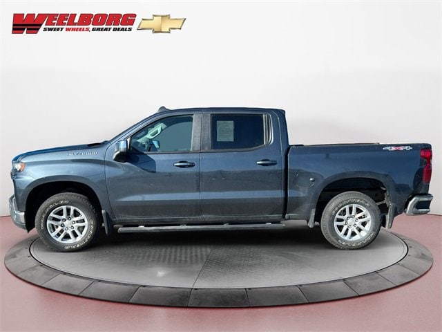 Used 2021 Chevrolet Silverado 1500 LT with VIN 1GCUYDED5MZ333342 for sale in New Ulm, Minnesota