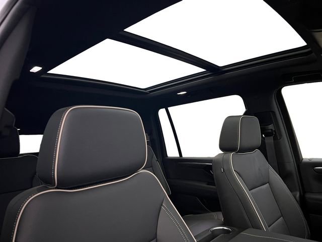 2026 Chevrolet Suburban Premier - Photo 30