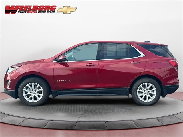 Used 2018 Chevrolet Equinox LT with VIN 2GNAXJEVXJ6352660 for sale in New Ulm, Minnesota