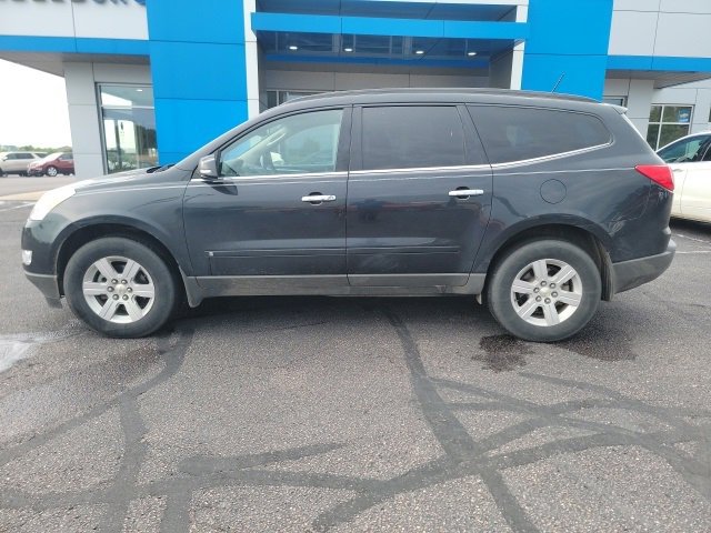 Used 2010 Chevrolet Traverse 1LT with VIN 1GNLVFED7AS151864 for sale in New Ulm, Minnesota