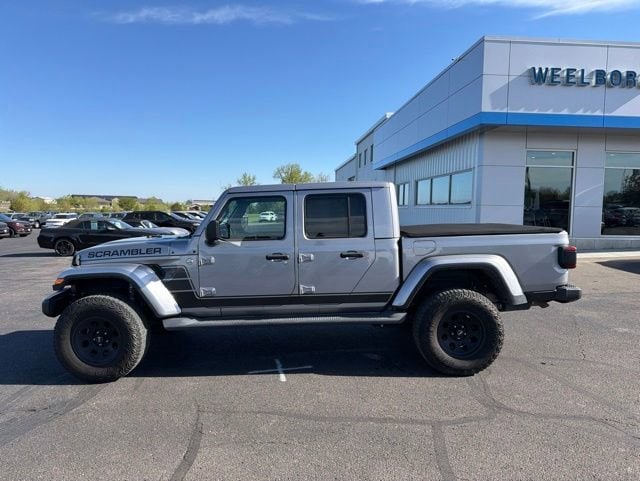 Used 2020 Jeep Gladiator Overland with VIN 1C6HJTFG3LL162334 for sale in New Ulm, Minnesota