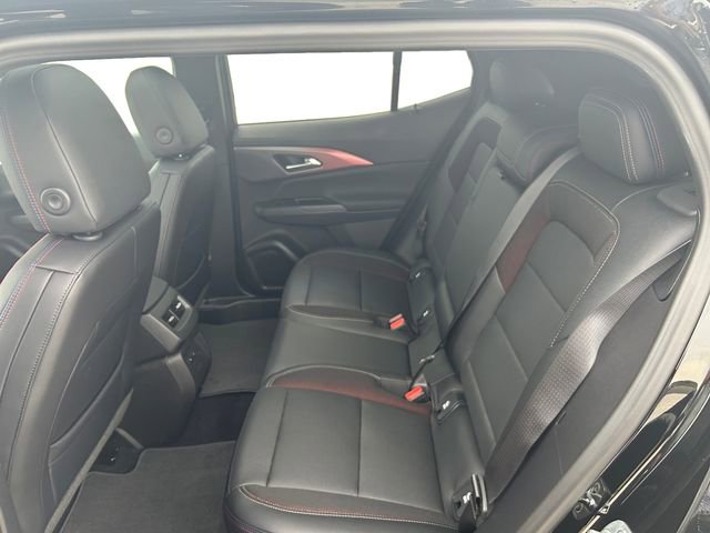 2025 Chevrolet Equinox EV RS - Photo 22