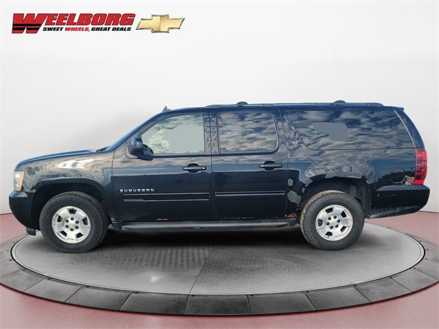 Used 2010 Chevrolet Suburban LT with VIN 1GNUKJE3XAR129548 for sale in New Ulm, Minnesota