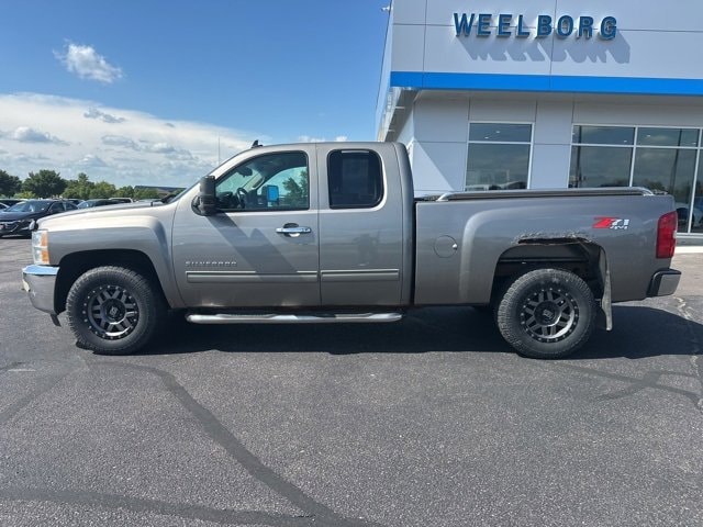 Used 2012 Chevrolet Silverado 1500 LT with VIN 1GCRKSE75CZ277438 for sale in New Ulm, Minnesota