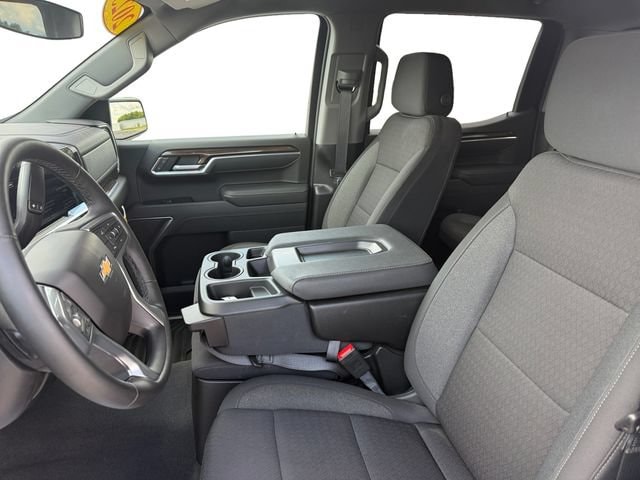 2025 Chevrolet Silverado 1500 LT - Photo 10