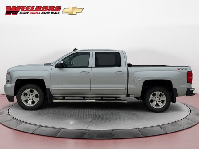 Used 2017 Chevrolet Silverado 1500 LT Z71 with VIN 3GCUKREC0HG170840 for sale in New Ulm, Minnesota