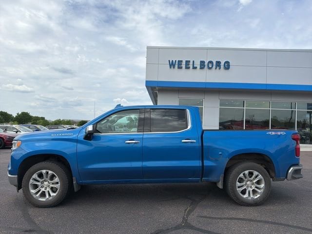 Used 2024 Chevrolet Silverado 1500 LTZ with VIN 1GCUDGE83RZ164283 for sale in New Ulm, Minnesota