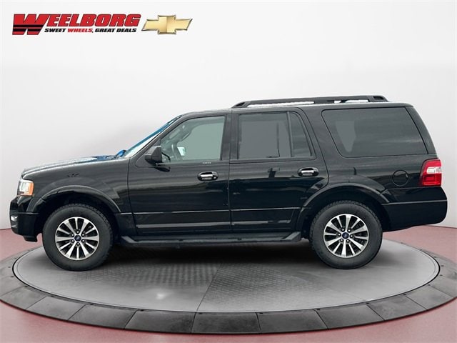Used 2017 Ford Expedition XLT with VIN 1FMJU1JT4HEA28689 for sale in New Ulm, Minnesota