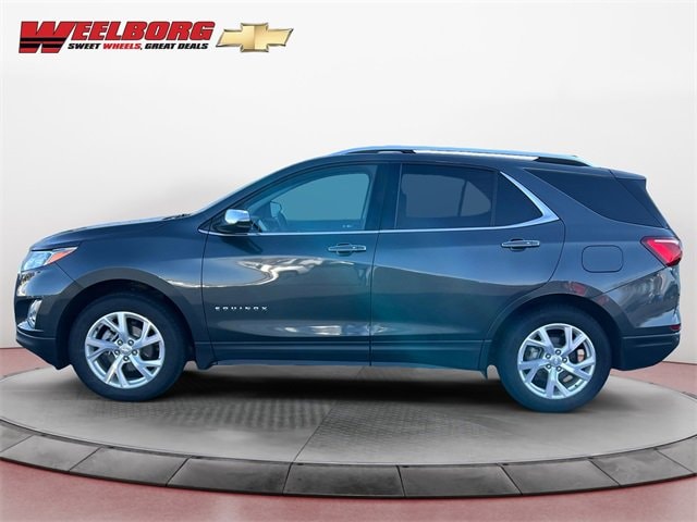 Used 2018 Chevrolet Equinox Premier with VIN 3GNAXXEU1JS553357 for sale in New Ulm, Minnesota