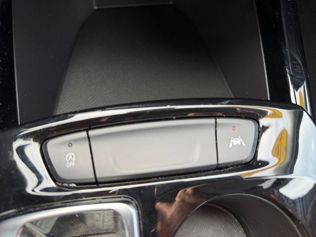 2024 Chevrolet Trax LT - Photo 18