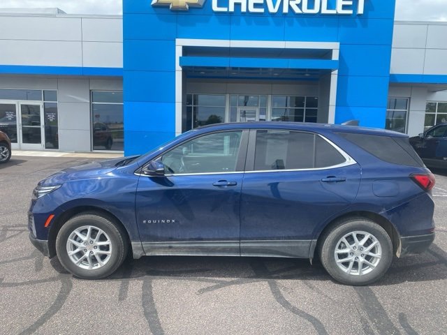 Used 2022 Chevrolet Equinox LT with VIN 3GNAXUEV4NL259958 for sale in New Ulm, Minnesota