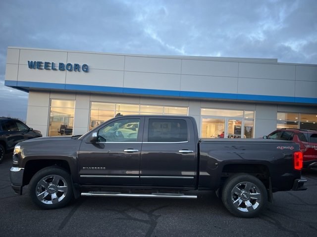 2016 Chevrolet Silverado 1500 LTZ photo 2