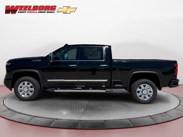 Used 2024 Chevrolet Silverado 3500HD High Country with VIN 1GC4YVEY1RF131308 for sale in New Ulm, Minnesota