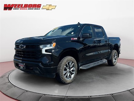 2022 Chevrolet Silverado 1500 RST Truck