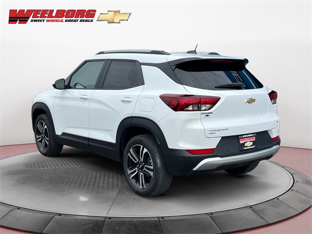2025 Chevrolet Trailblazer LT photo 3