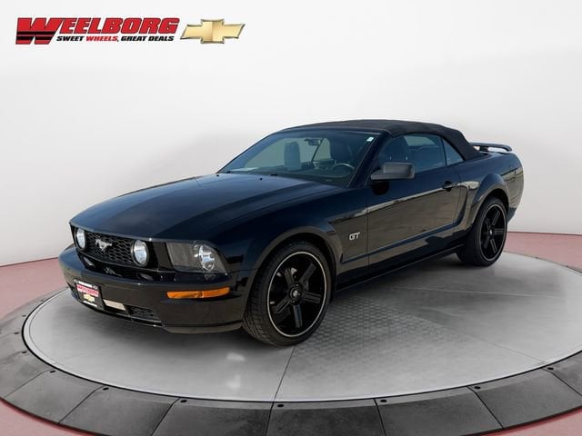 2006 Ford Mustang GT Deluxe's photo