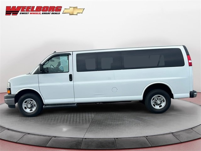 Used 2019 Chevrolet Express Passenger LT with VIN 1GAZGPFG3K1207732 for sale in New Ulm, Minnesota