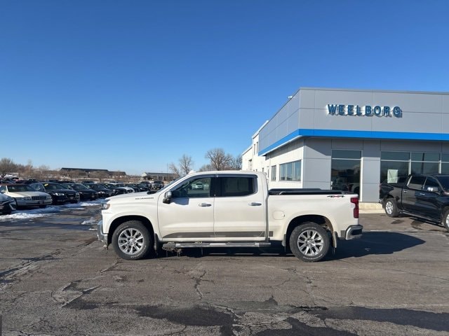 Used 2019 Chevrolet Silverado 1500 LTZ with VIN 3GCUYGED2KG166341 for sale in New Ulm, Minnesota