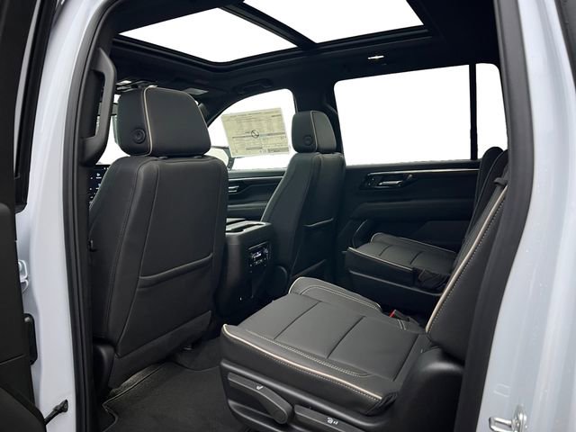 2026 Chevrolet Suburban Premier - Photo 24