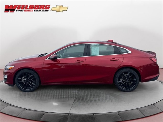 Used 2023 Chevrolet Malibu 2LT with VIN 1G1ZE5ST8PF137880 for sale in New Ulm, Minnesota
