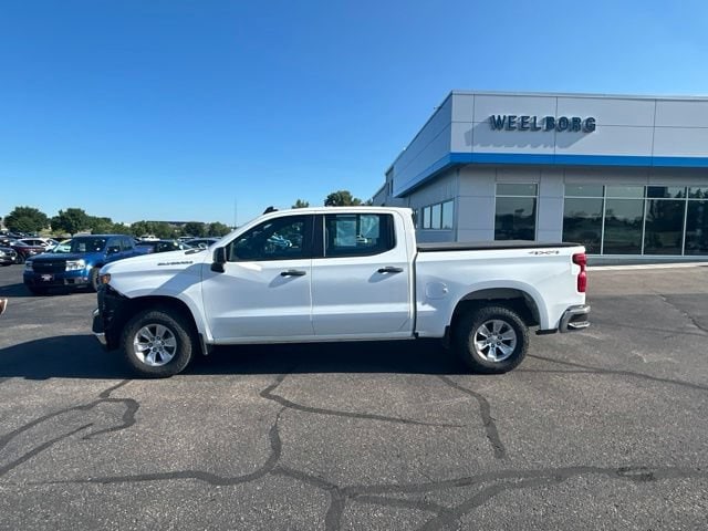 Used 2020 Chevrolet Silverado 1500 Work Truck with VIN 1GCUYAEF1LZ261652 for sale in New Ulm, Minnesota
