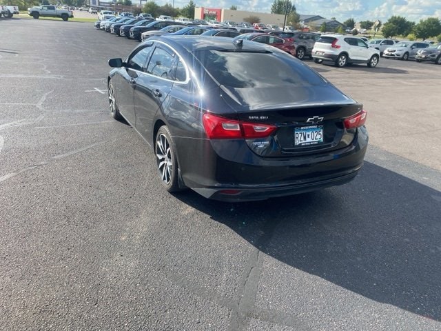 1G1ZD5ST2JF157116