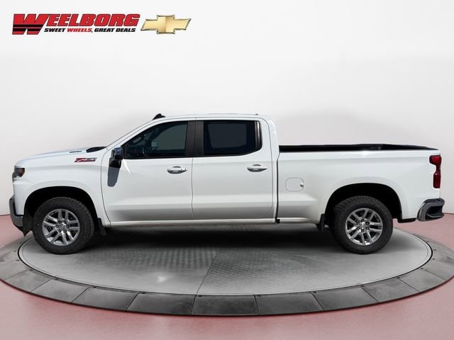 Used 2021 Chevrolet Silverado 1500 LT with VIN 1GCUYDET1MZ346550 for sale in New Ulm, Minnesota