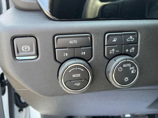 2025 Chevrolet Silverado 1500 LT - Photo 11