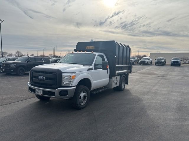 2015 Ford F-350 Super Duty Chassis Cab XLT