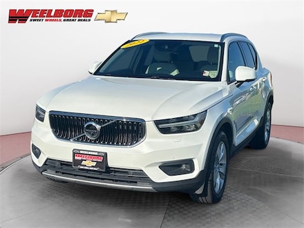 2022 Volvo XC40 Momentum