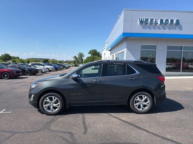 Used 2021 Chevrolet Equinox Premier with VIN 2GNAXXEVXM6133768 for sale in New Ulm, Minnesota