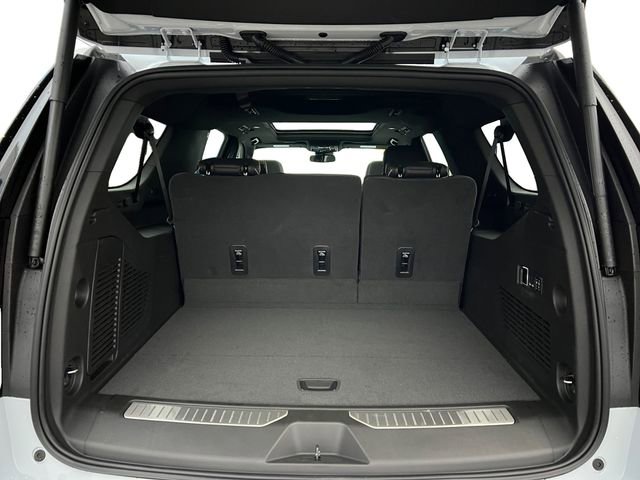 2026 Chevrolet Suburban Premier - Photo 27