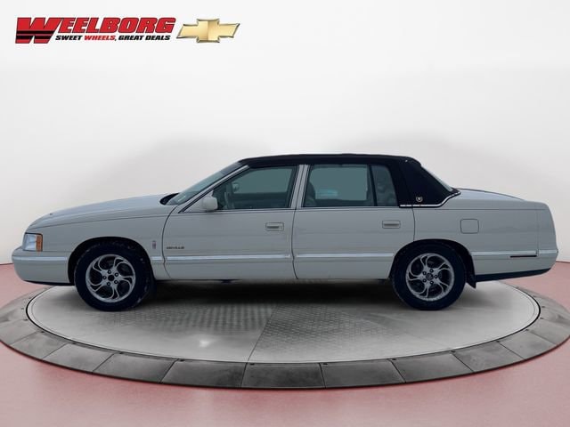 Used 1997 Cadillac DeVille Base with VIN 1G6KD52Y1VU202085 for sale in New Ulm, Minnesota