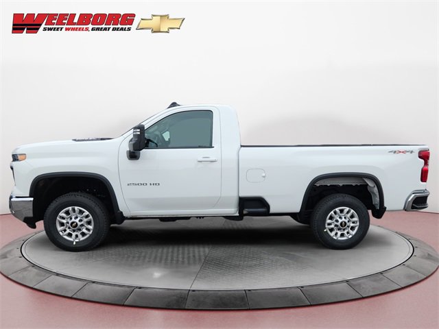 2025 Chevrolet Silverado 2500HD LT photo 2