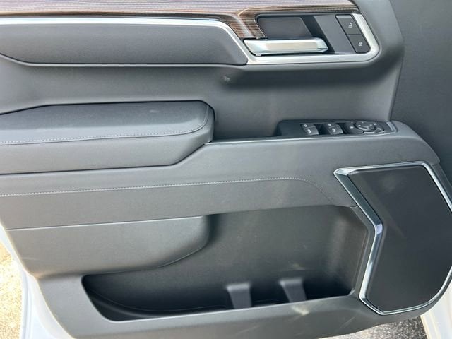 2025 Chevrolet Silverado 1500 LT - Photo 12