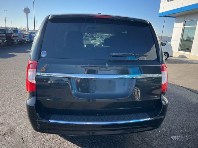 2012 Chrysler Town & Country photo 4