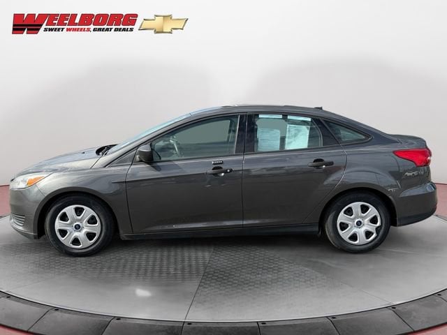 Used 2016 Ford Focus S with VIN 1FADP3E29GL208837 for sale in New Ulm, Minnesota
