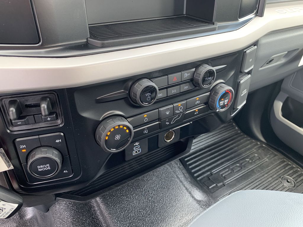 2026 Ford F-450 Super Duty Chassis Cab XL - Photo 23