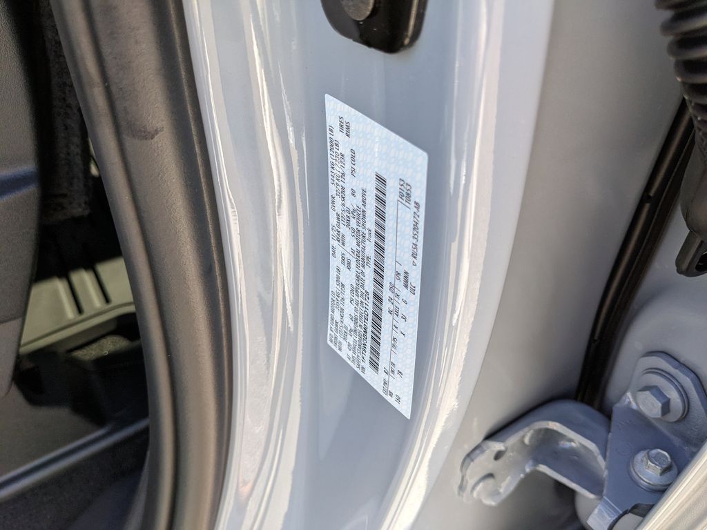 2026 Ford F-350 Super Duty Platinum - Photo 37