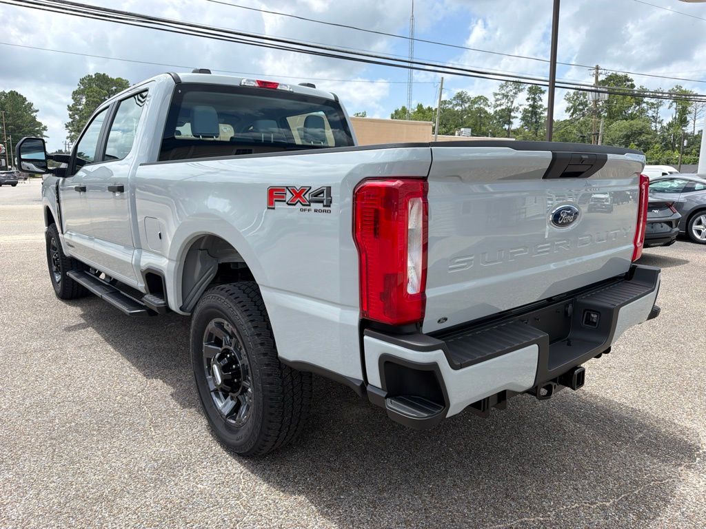 2026 Ford F-350 Super Duty XL - Photo 7