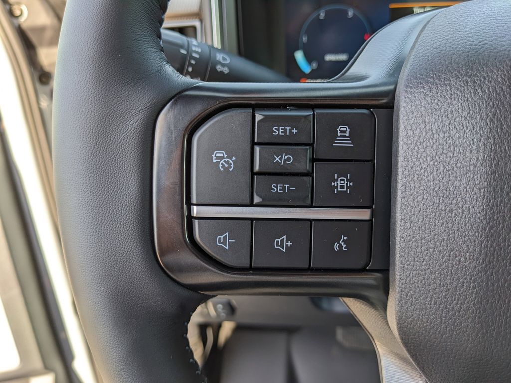 2026 Ford F-350 Super Duty Platinum - Photo 32