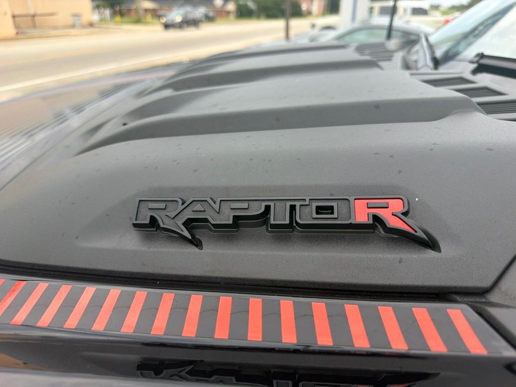 2026 Ford F-150 Raptor - Photo 9