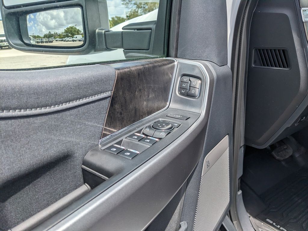 2026 Ford F-350 Super Duty Lariat - Photo 20