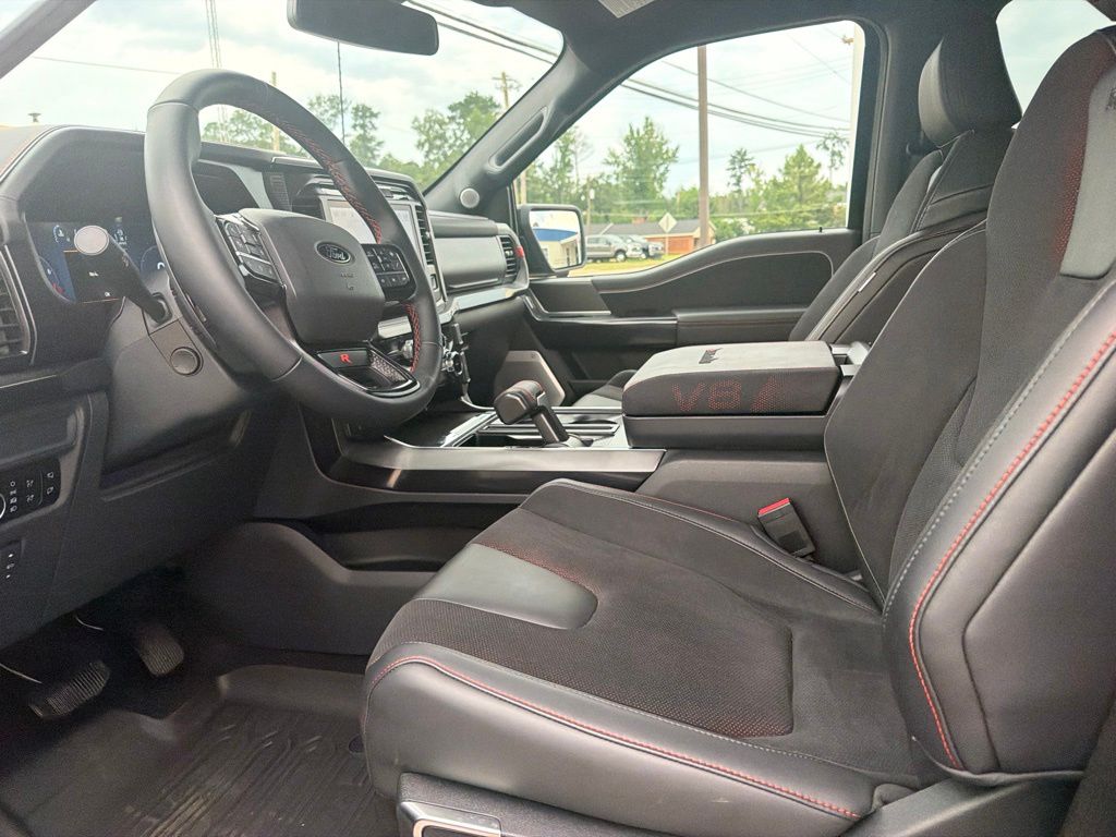 2026 Ford F-150 Raptor - Photo 17